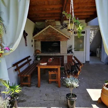 דירה By The Sea Kasalo With Garden Kaštela